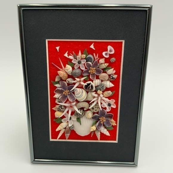 Handmade MCM Art Framed Floral Picture from SHELLS Seashells  7” X 5” - Picture 4 of 7